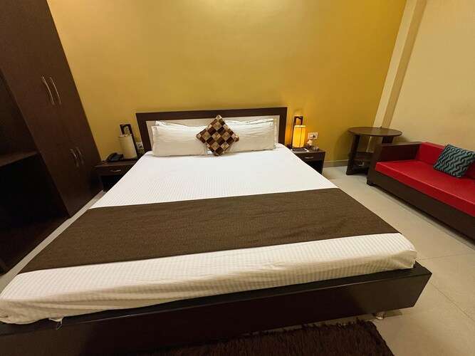 eedc9e13-d547-4889-a6e7-7d7654c5879d